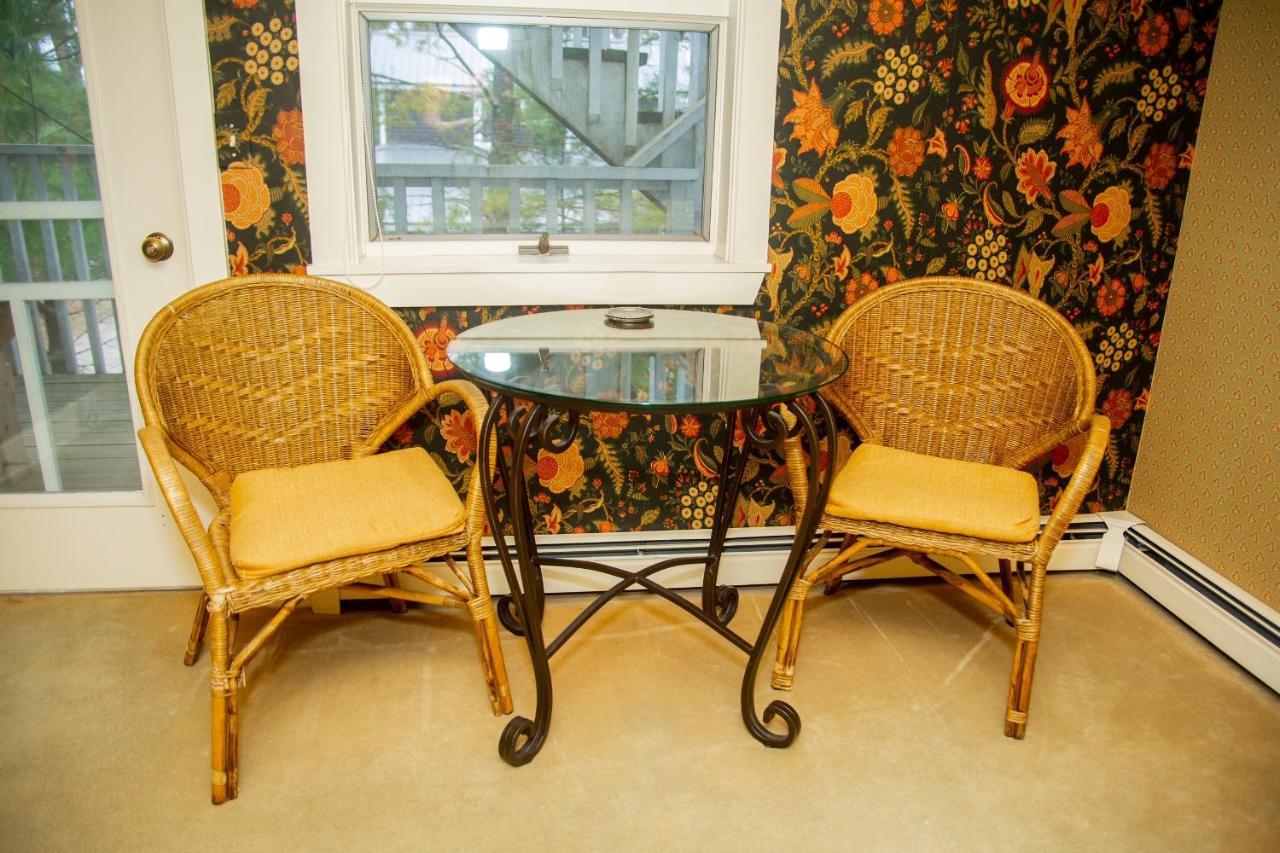 Sylvan Inn Bed & Breakfast Glen Arbor Esterno foto